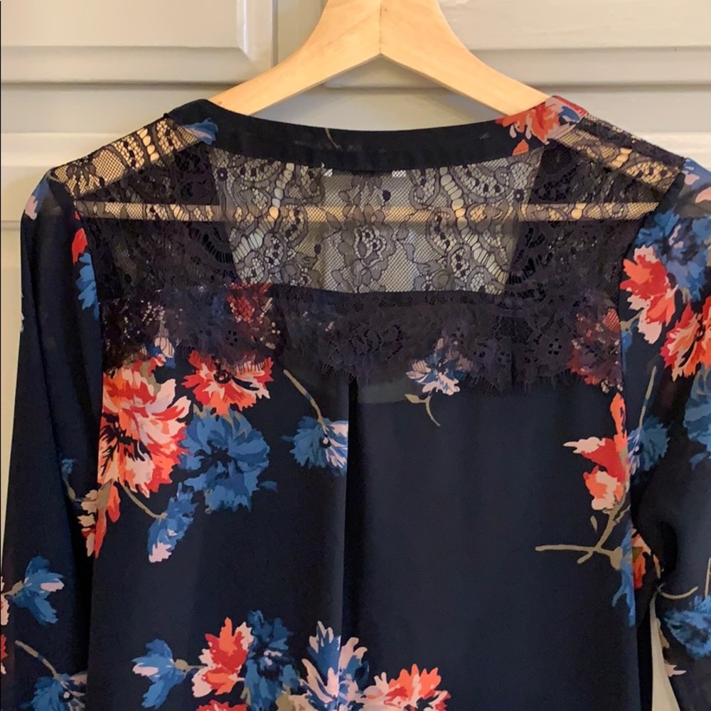 Dex Blouse - Picture 2 of 3
